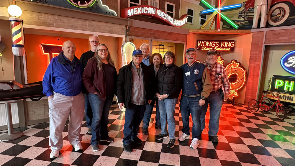 xBetter neon club group